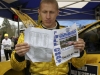 full-chat-fan-alister-mcrae-deeply-engrossed-in-full-chat-at-rally-scotland-201109-bob-little